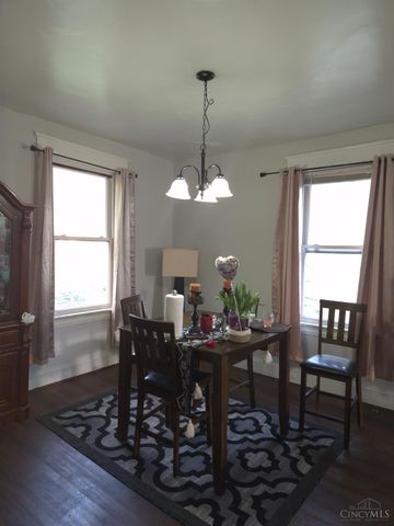 2704 Euclid Avenue, Cincinnati, OH 45219