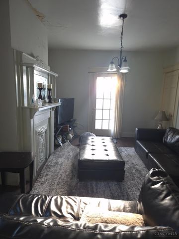 2704 Euclid Avenue, Cincinnati, OH 45219