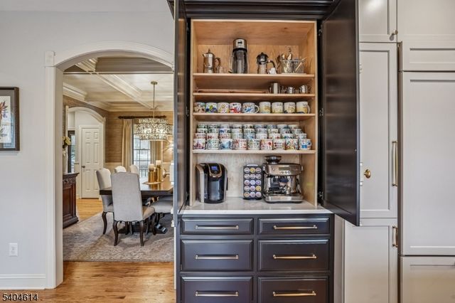 36 W Springtown Rd, Washington Twp., NJ 07853