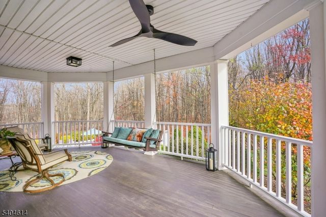 36 W Springtown Rd, Washington Twp., NJ 07853