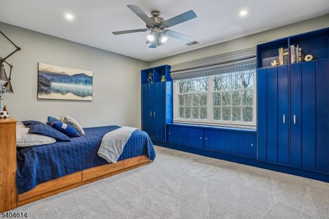 36 W Springtown Rd, Washington Twp., NJ 07853