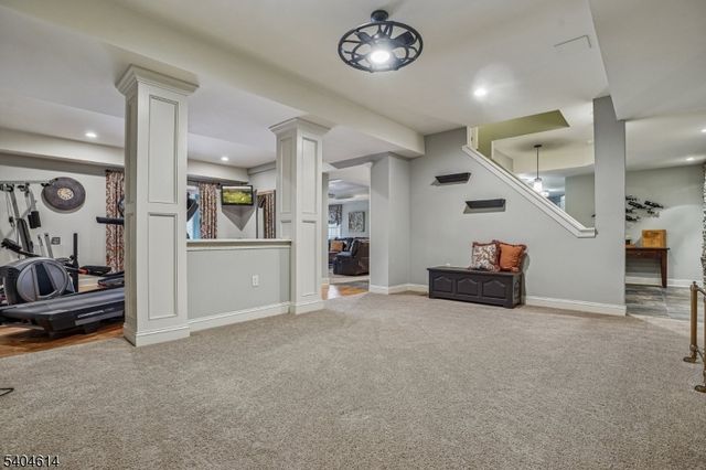 36 W Springtown Rd, Washington Twp., NJ 07853