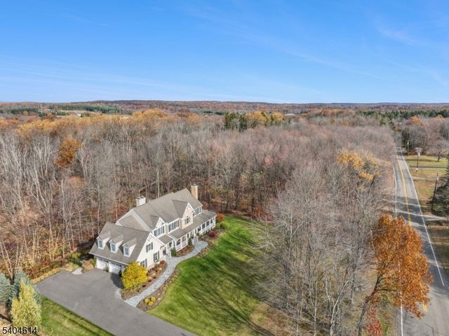 36 W Springtown Rd, Washington Twp., NJ 07853