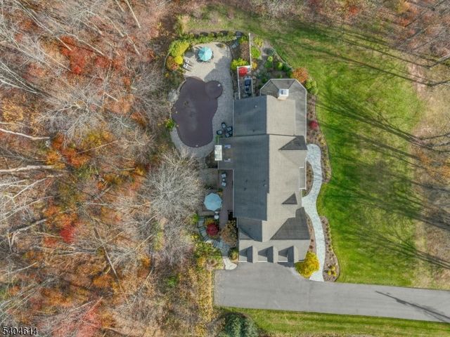36 W Springtown Rd, Washington Twp., NJ 07853