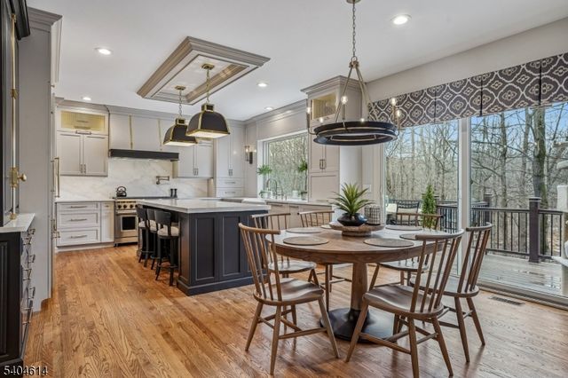 36 W Springtown Rd, Washington Twp., NJ 07853