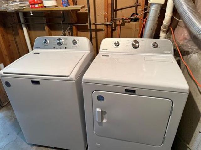 11392 Edgemere Terrace, Roscoe, IL 61073