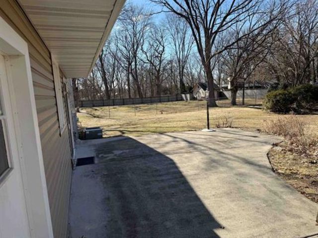 11392 Edgemere Terrace, Roscoe, IL 61073