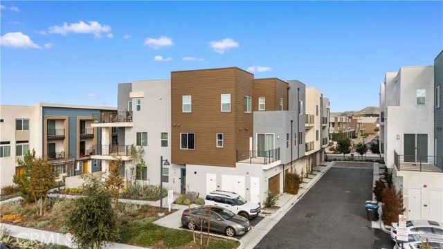 163 Baluster, Irvine, CA 92618