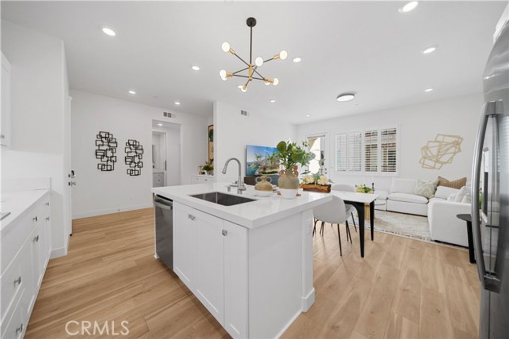 163 Baluster, Irvine, CA 92618