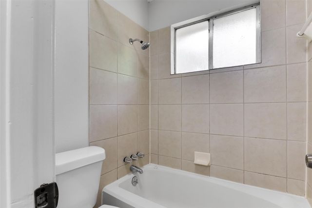 8015 Scotland Yard, Austin, TX 78759