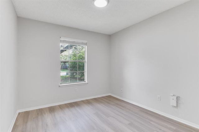 8015 Scotland Yard, Austin, TX 78759