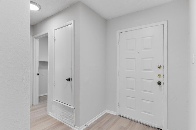 8015 Scotland Yard, Austin, TX 78759