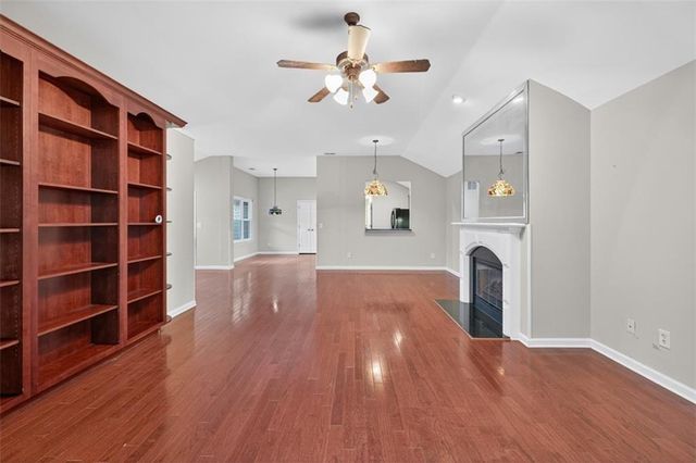 164 Cottage Club Drive, Locust Grove, GA 30248