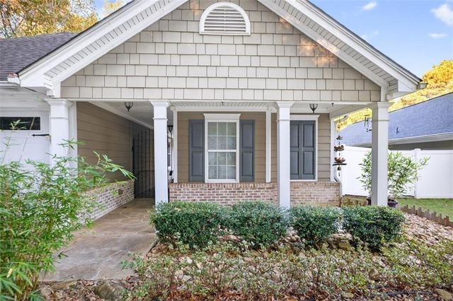 164 Cottage Club Drive, Locust Grove, GA 30248