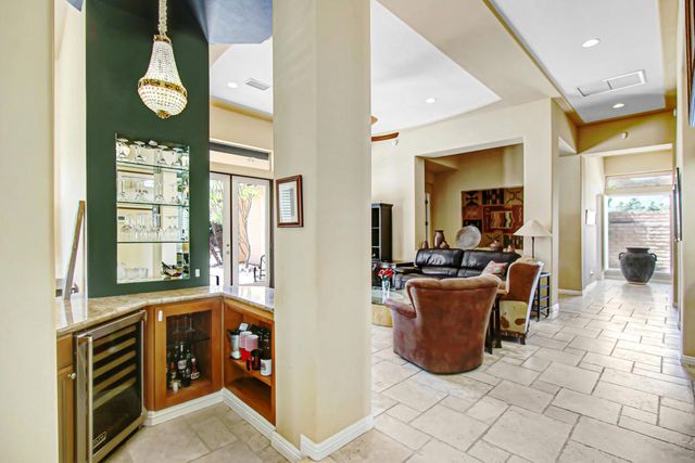 7 Ridgeline Way, Rancho Mirage, CA 92270