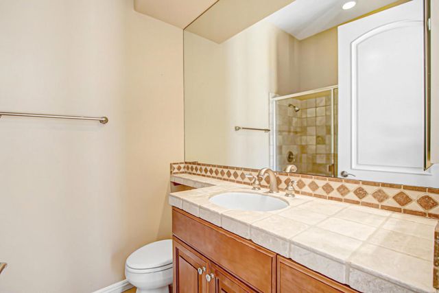 7 Ridgeline Way, Rancho Mirage, CA 92270