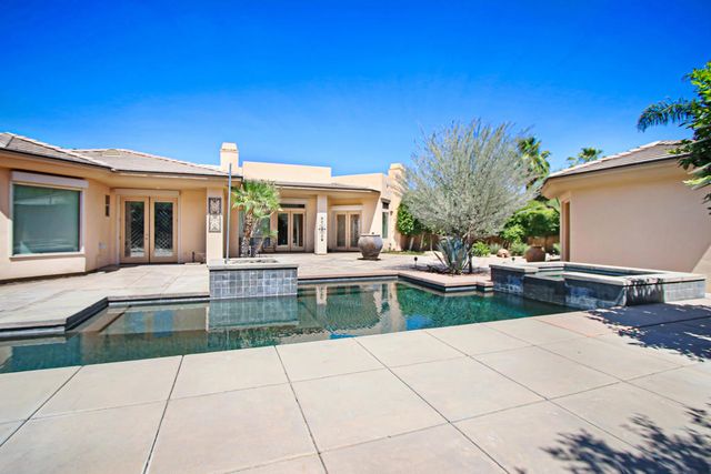 7 Ridgeline Way, Rancho Mirage, CA 92270