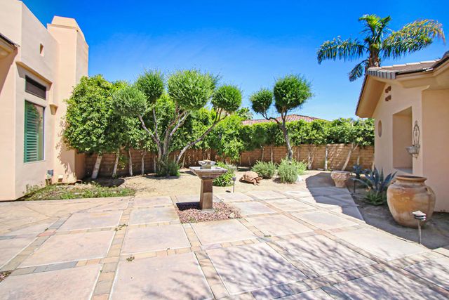 7 Ridgeline Way, Rancho Mirage, CA 92270