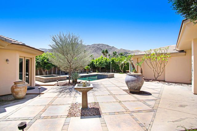 7 Ridgeline Way, Rancho Mirage, CA 92270