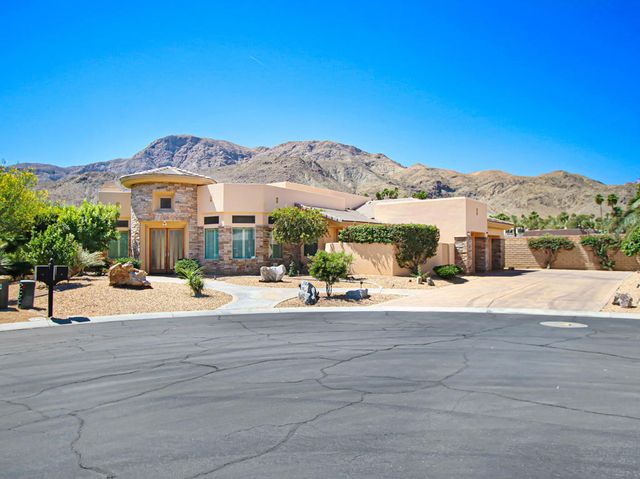 7 Ridgeline Way, Rancho Mirage, CA 92270