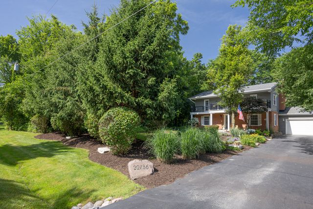 20736 Briarwood Lane, Mokena, IL 60448