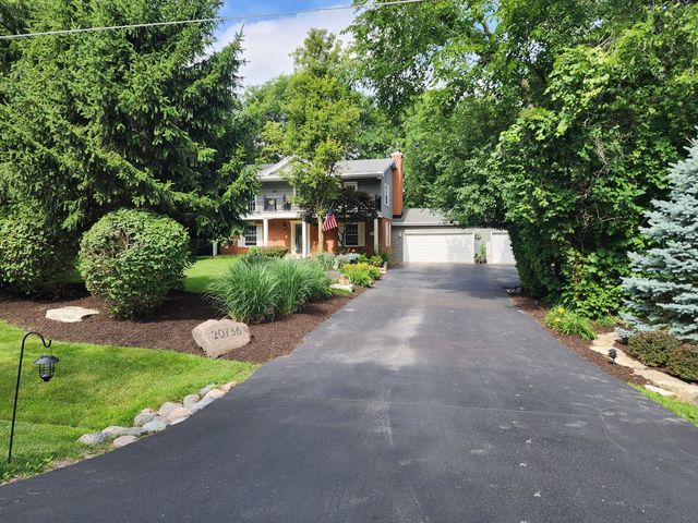20736 Briarwood Lane, Mokena, IL 60448
