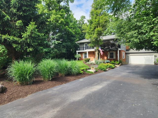 20736 Briarwood Lane, Mokena, IL 60448