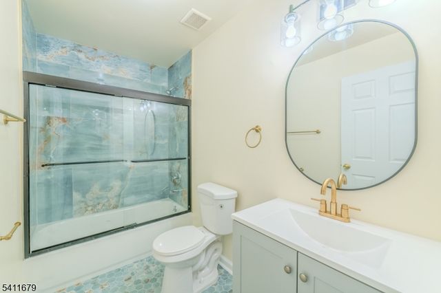 33 Viking Ave, Franklin Twp., NJ 08873