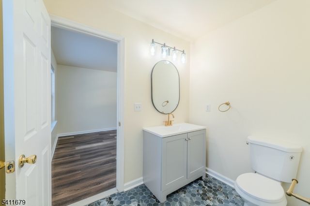 33 Viking Ave, Franklin Twp., NJ 08873