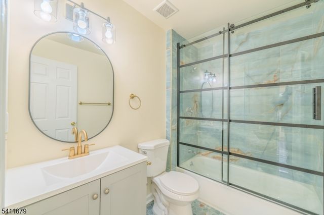 33 Viking Ave, Franklin Twp., NJ 08873