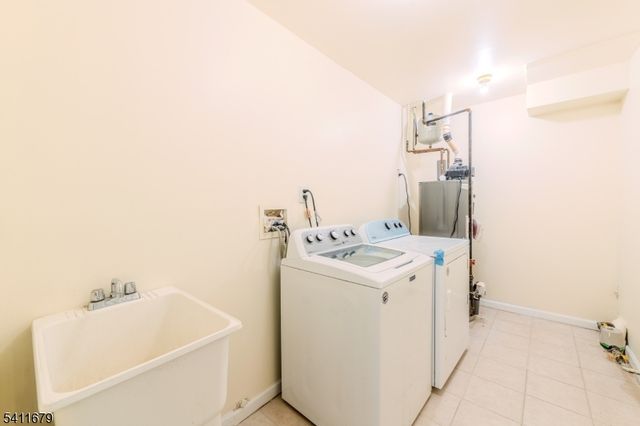 33 Viking Ave, Franklin Twp., NJ 08873