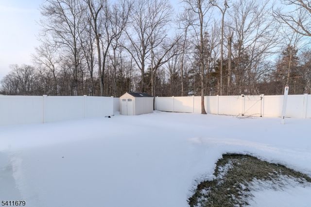 33 Viking Ave, Franklin Twp., NJ 08873