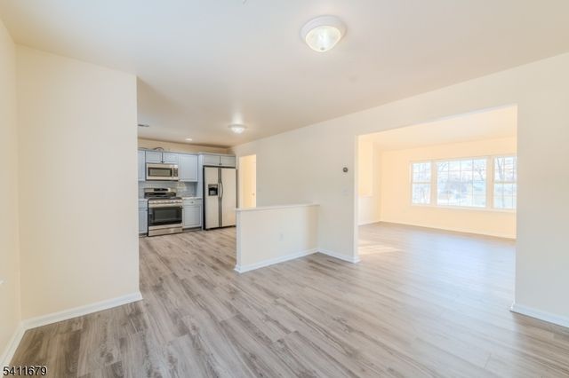 33 Viking Ave, Franklin Twp., NJ 08873