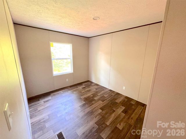 34 S Gaither Avenue, Newton, NC 28658