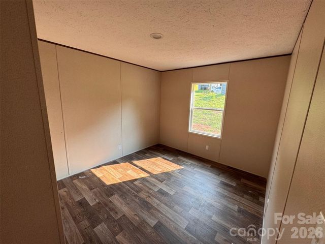 34 S Gaither Avenue, Newton, NC 28658
