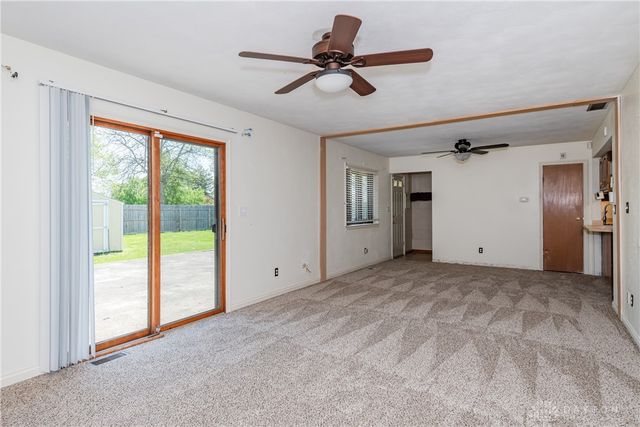 189 Katy Lane, Englewood, OH 45322