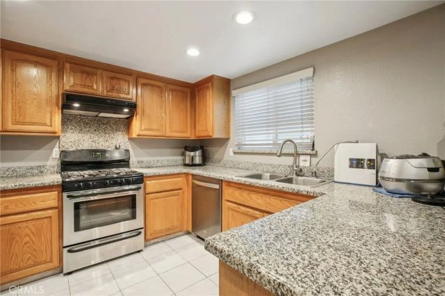 21901 Moneta Avenue 21, Carson, CA 90745