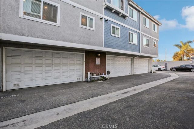 21901 Moneta Avenue 21, Carson, CA 90745