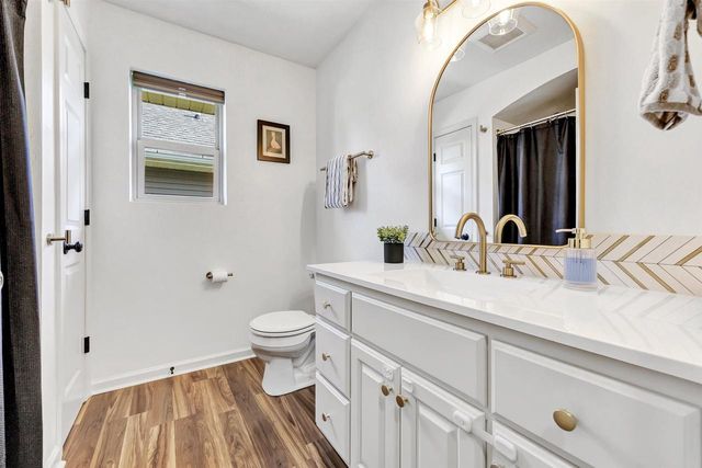 648 PEBBLESTONE CIRCLE, Hobart, WI 54155