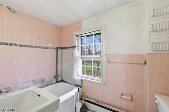 19 Craig Rd, Readington Twp., NJ 08853