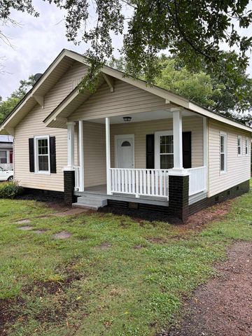 128 Hill Street, Wellford, SC 29385