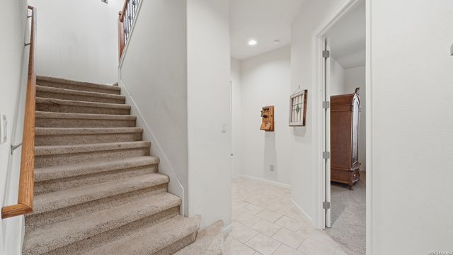 1211 Sherwood, Canyon Lake, TX 78133