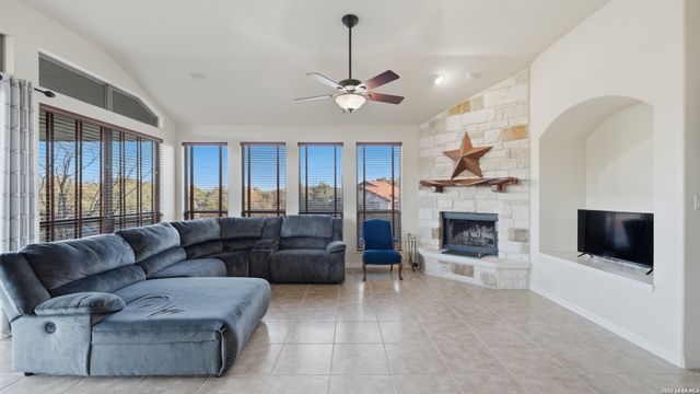 1211 Sherwood, Canyon Lake, TX 78133