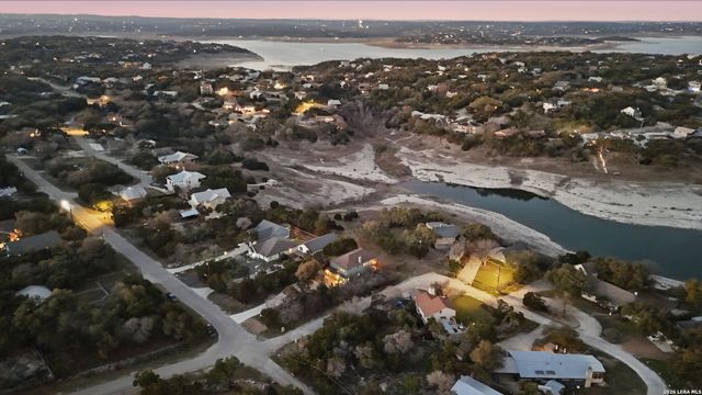 1211 Sherwood, Canyon Lake, TX 78133