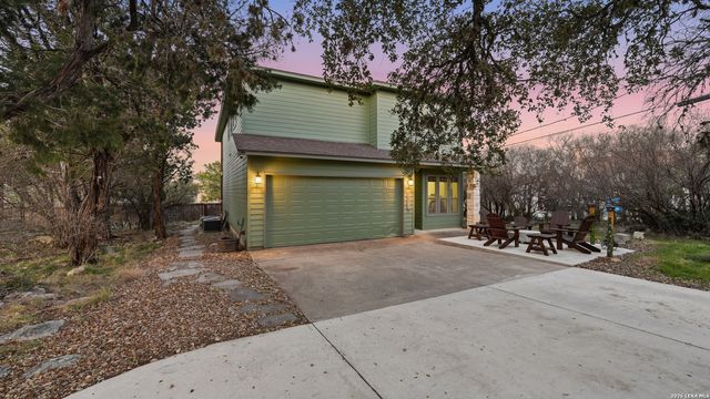 1211 Sherwood, Canyon Lake, TX 78133