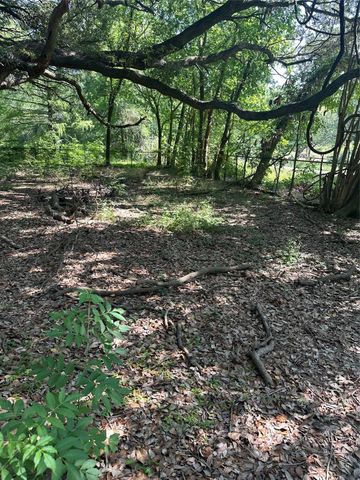 0 Carr, Houston, TX 77026