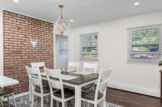 9 Parkwood Rd, Roxbury Twp., NJ 07876