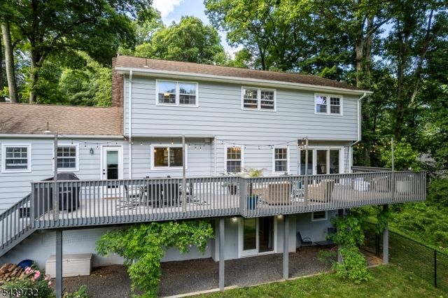 9 Parkwood Rd, Roxbury Twp., NJ 07876