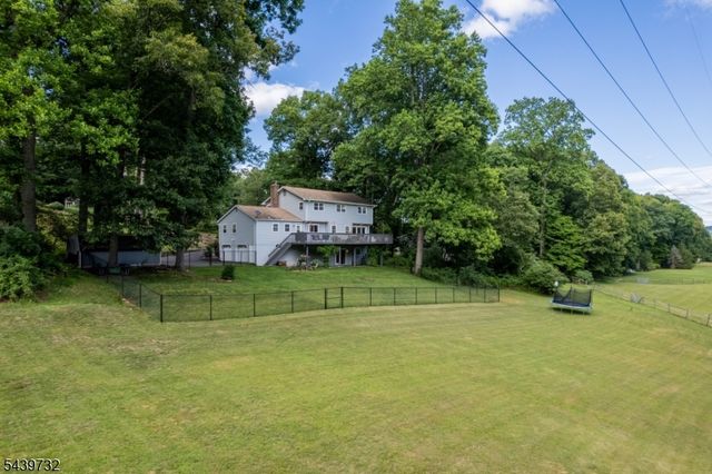 9 Parkwood Rd, Roxbury Twp., NJ 07876