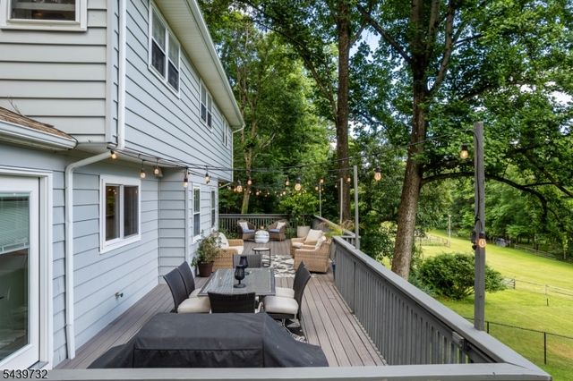 9 Parkwood Rd, Roxbury Twp., NJ 07876
